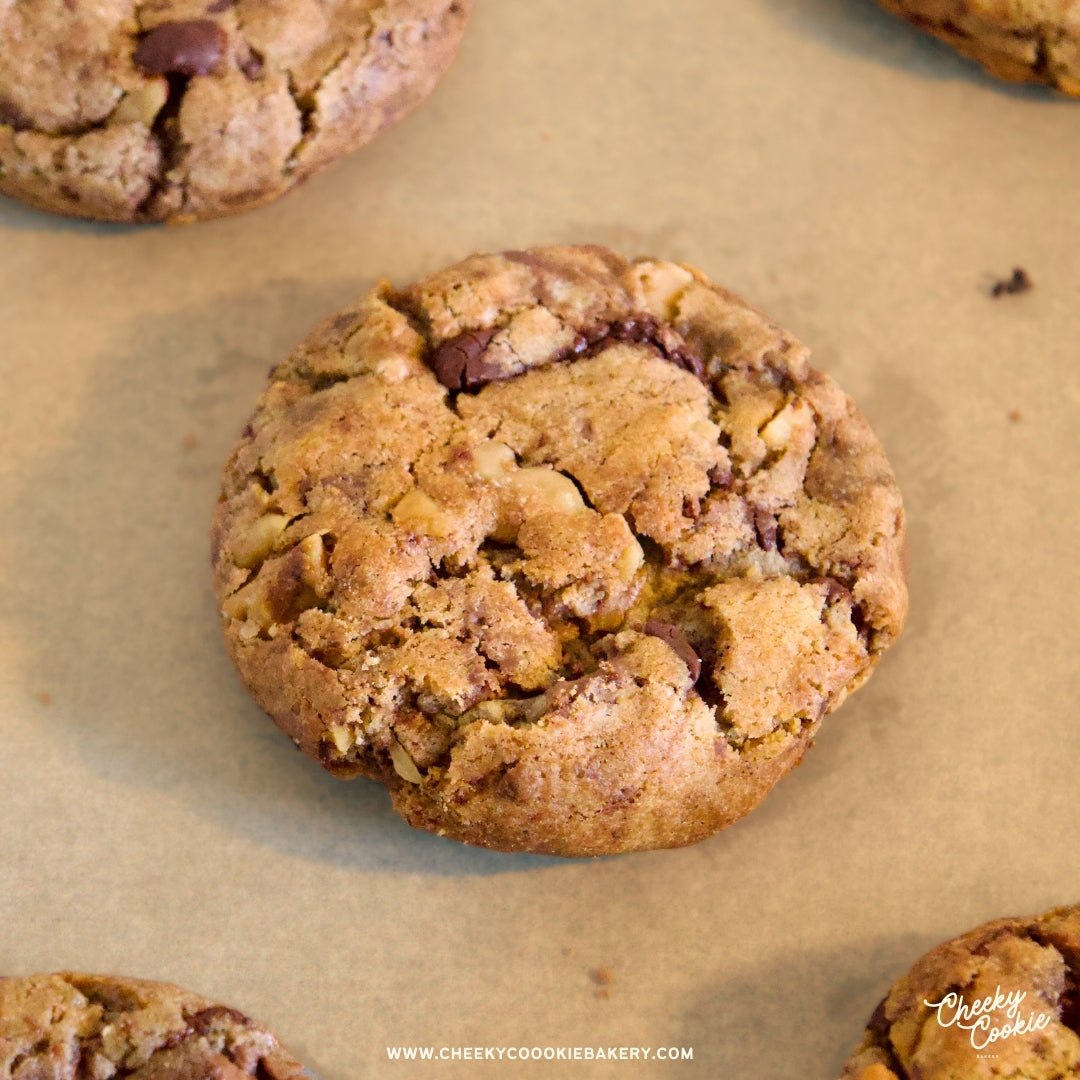 CHOCOLATE WALNUT COOKIE