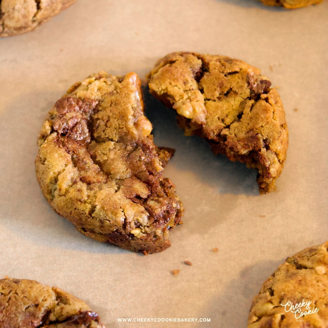 CHOCOLATE WALNUT COOKIE