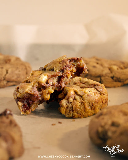 CHOCOLATE WALNUT COOKIE